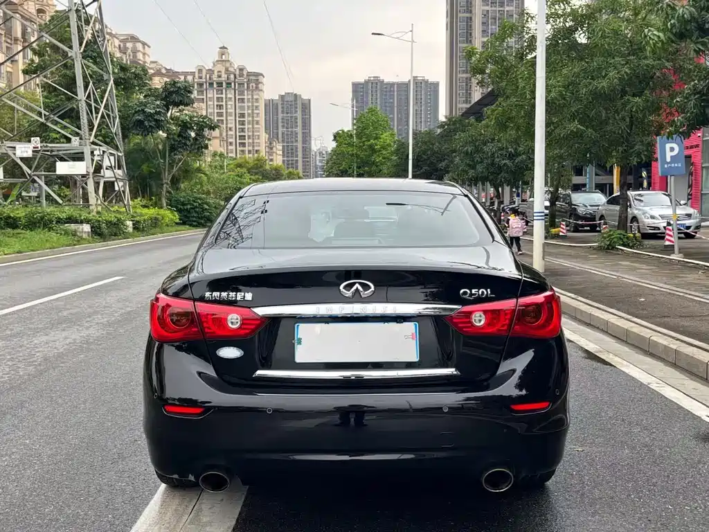 Infiniti Q50L 2017 — фото 5