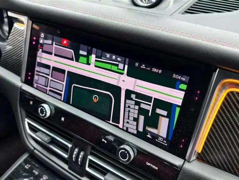 Porsche Macan 2023 — фото 15