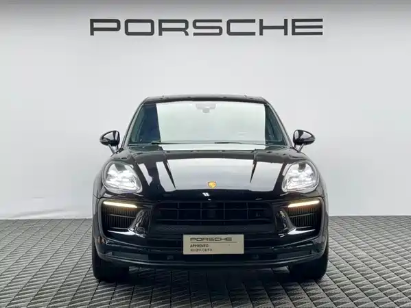 Porsche Macan 2023
