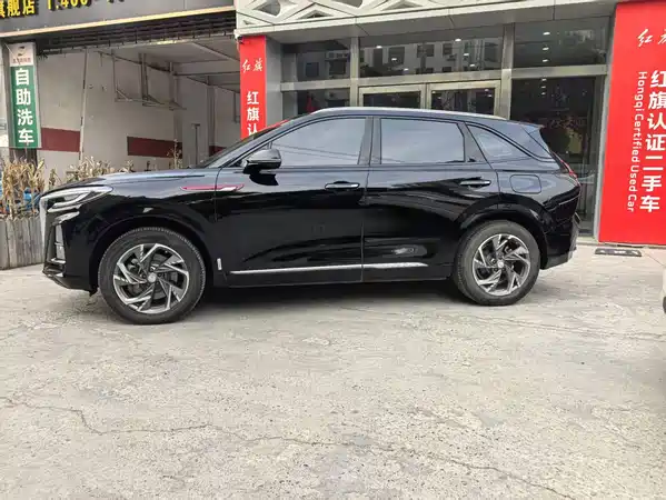 Hongqi HS3 PHEV 2025