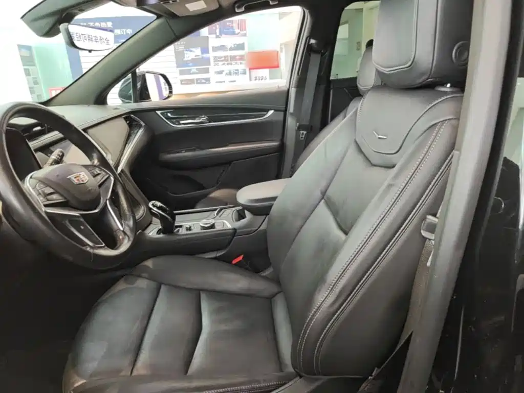 Cadillac XT5 2020 — фото 15