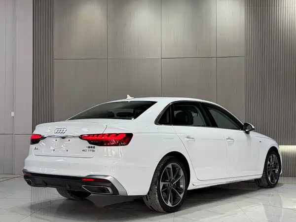 Audi A4L 2023