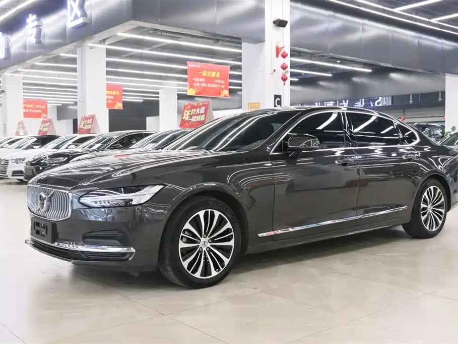 Volvo S90 2023 — фото 1