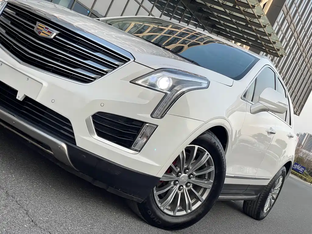 Cadillac XT5 2018 — фото 4