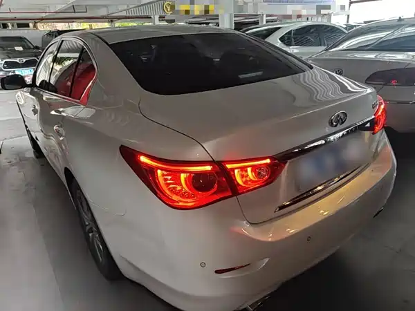 Infiniti Q50L 2016