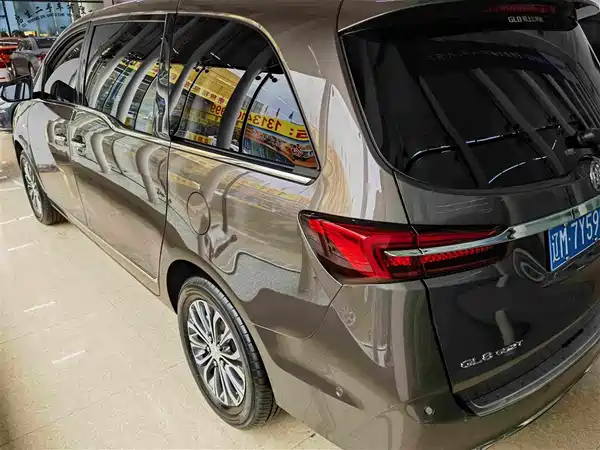 Buick GL8 2021