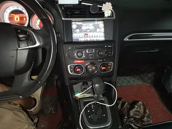 Citroën C4L 2015