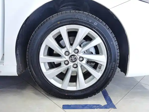Toyota Camry 2023