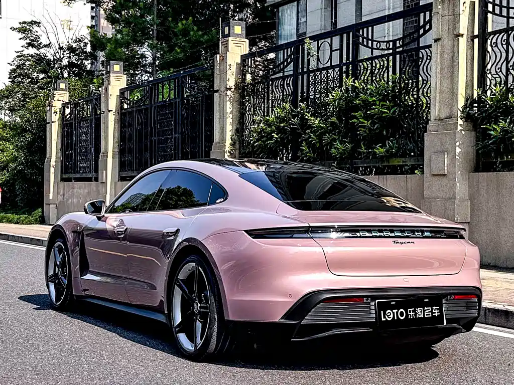 Porsche Taycan 2022 — фото 4