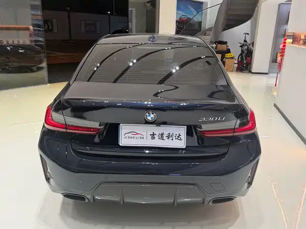 BMW 3 Series 2025