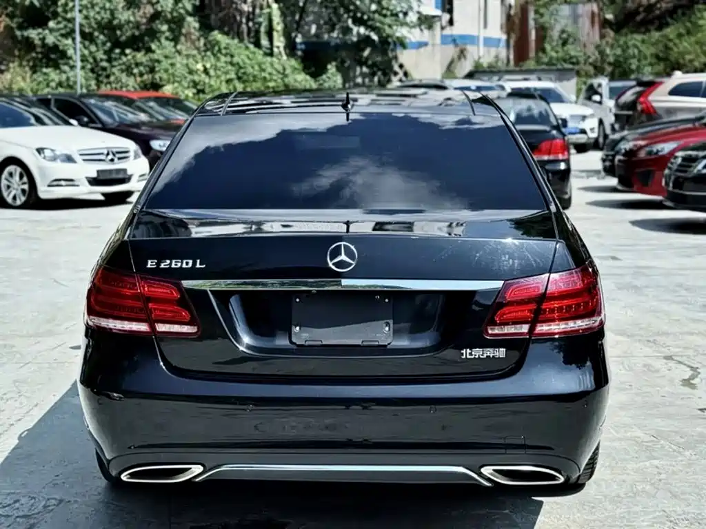 Mercedes-Benz E-Class 2015 — фото 10