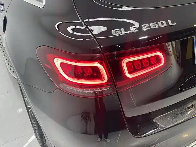 Mercedes-Benz GLC 2021 — фото 17