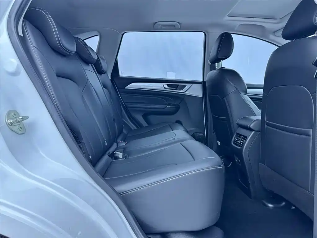 Haval M6 2022 — фото 11