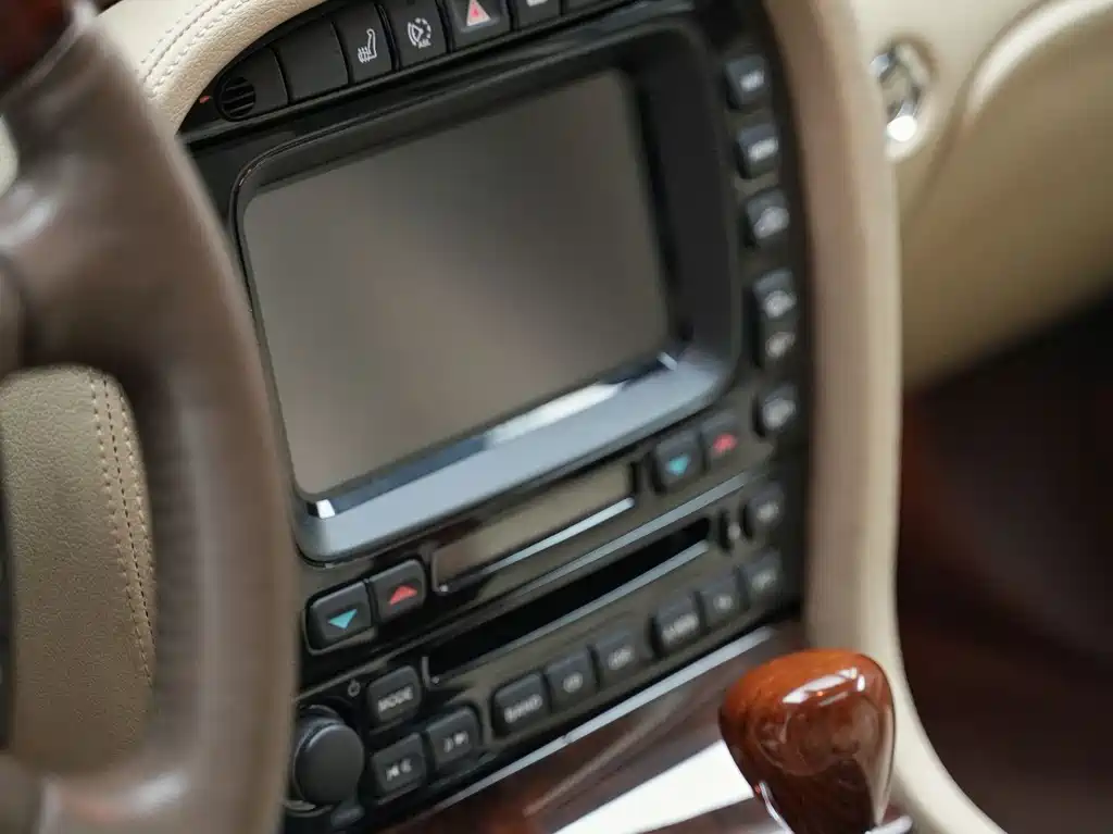 Jaguar XJ 2008 — фото 14
