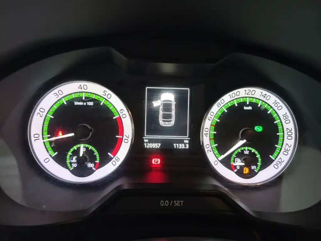 Skoda Octavia 2018 — фото 12