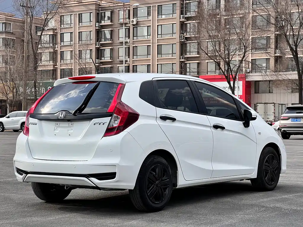 Honda Fit 2020 — фото 4