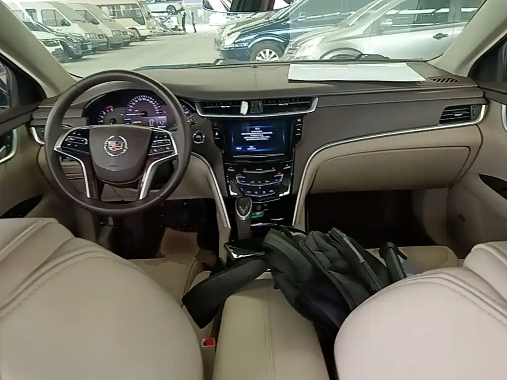 Cadillac XTS 2015 — фото 10