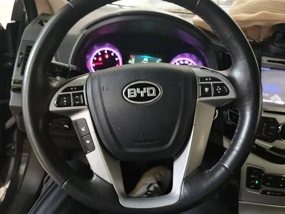 BYD Surui 2014 — фото 15