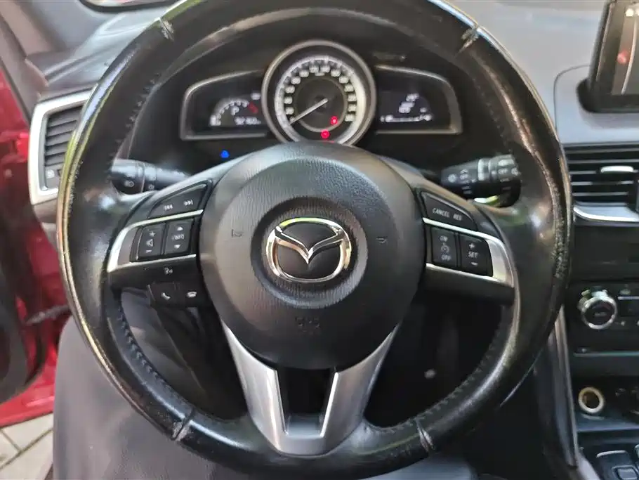 Mazda CX-4 2017 — фото 15