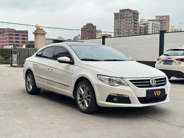 Volkswagen CC 2011