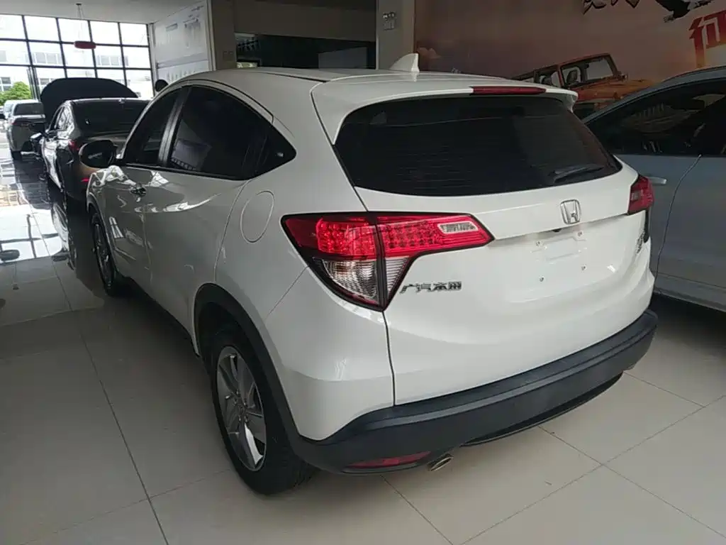 Honda Vezel 2020 — фото 5