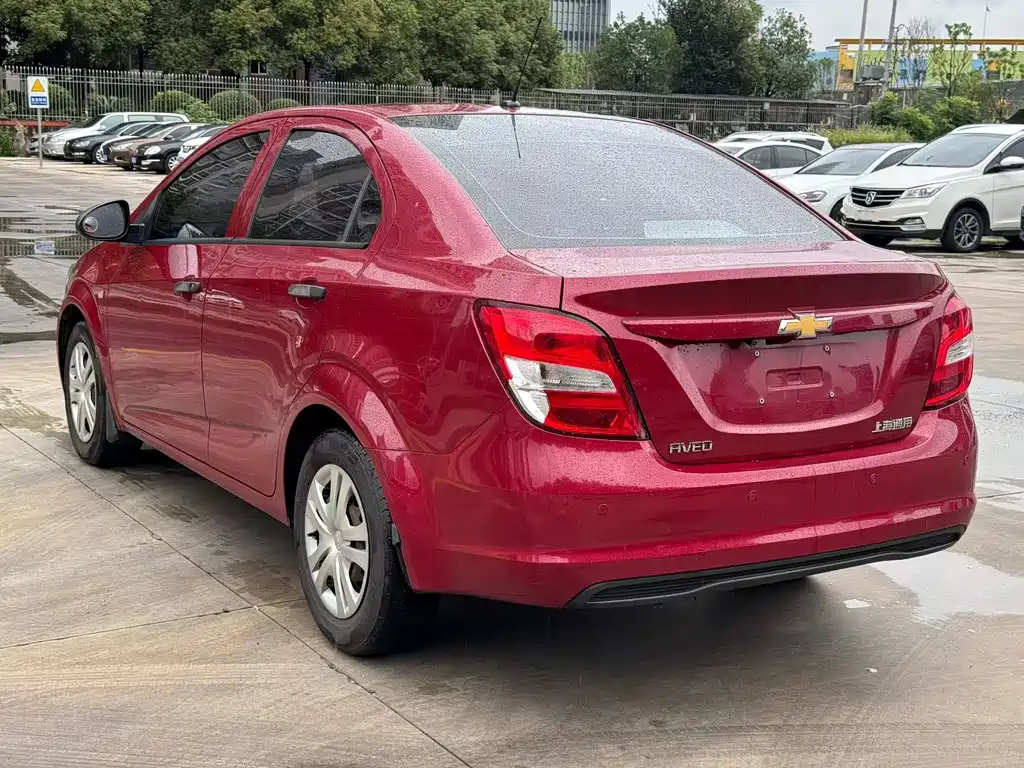 Chevrolet Aveo 2016 — фото 10