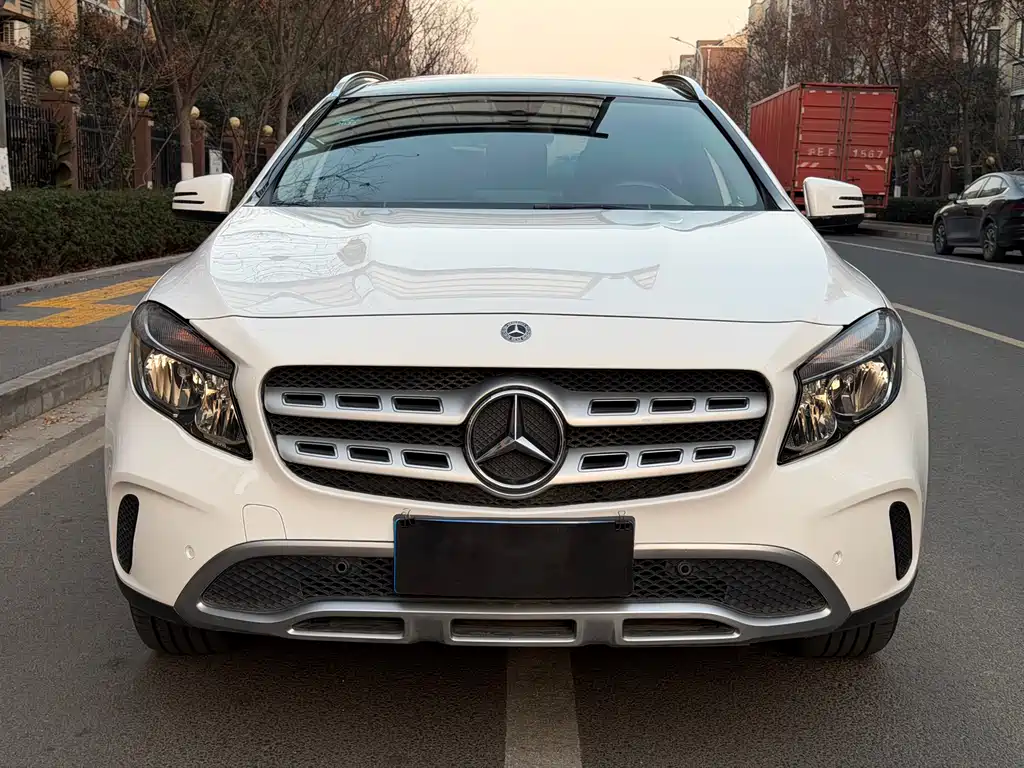 Mercedes-Benz GLA 2018 — фото 2