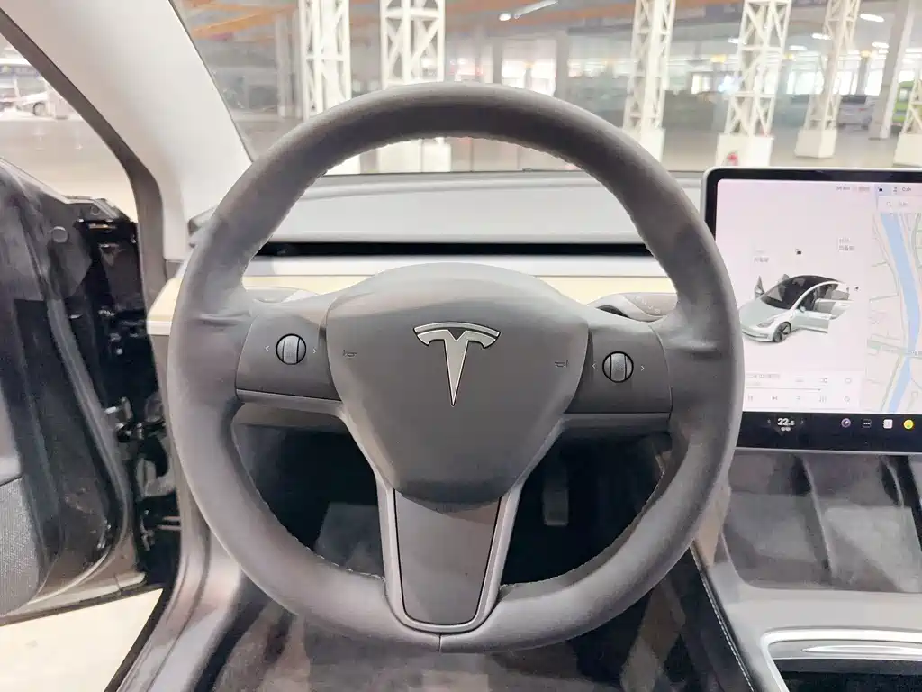 Tesla Model 3 2021 — фото 11