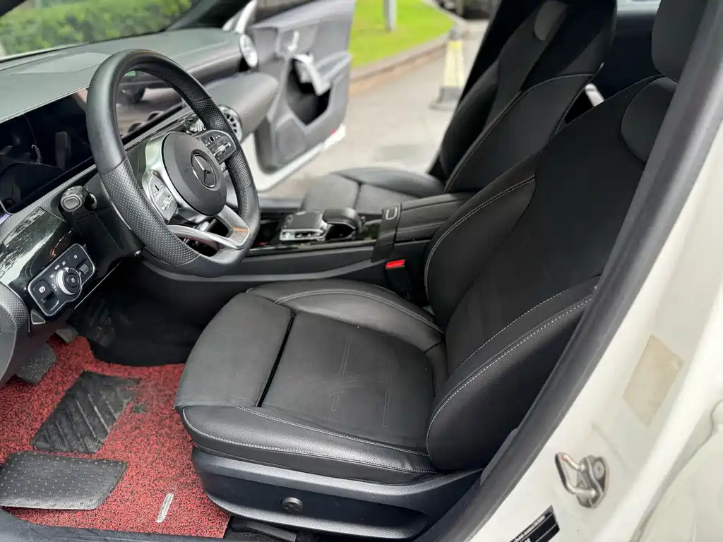 Mercedes-Benz A-Class 2022 — фото 4