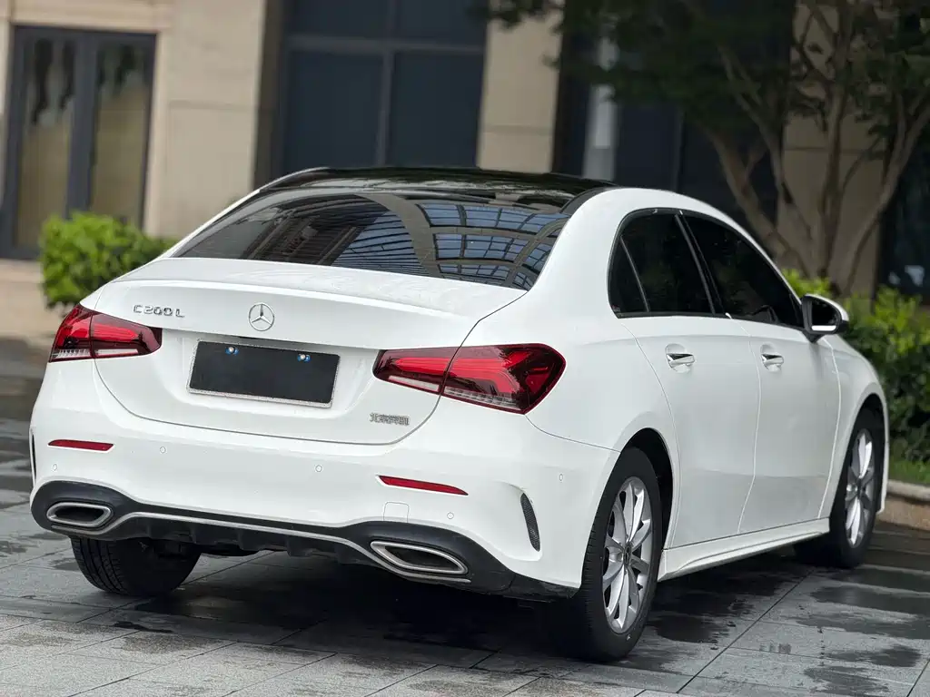 Mercedes-Benz A-Class 2022 — фото 10