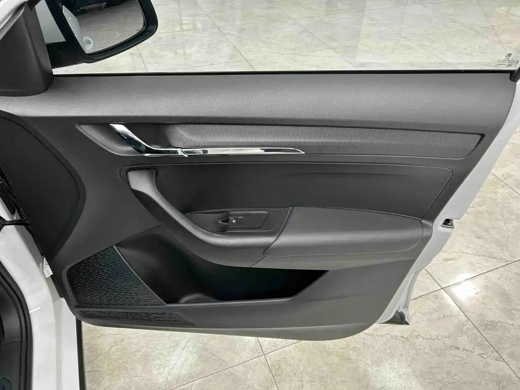 Skoda Kamiq 2024 — фото 12