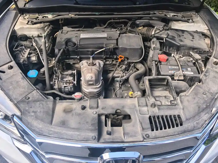 Honda Accord 2015 — фото 10