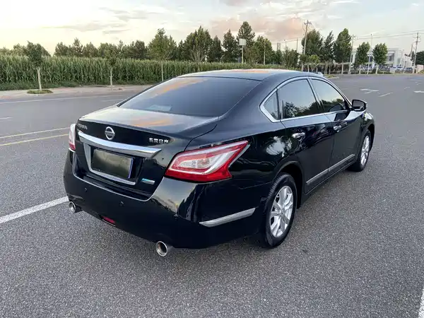 Nissan Teana 2015