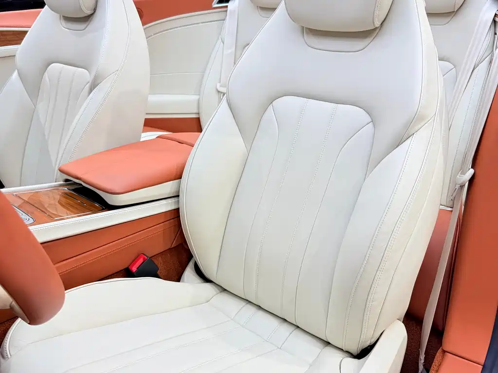 Bentley Continental 2021 — фото 12