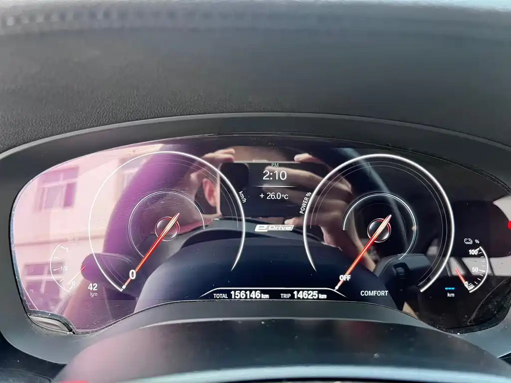 BMW 5 Series New Energy 2019 — фото 12