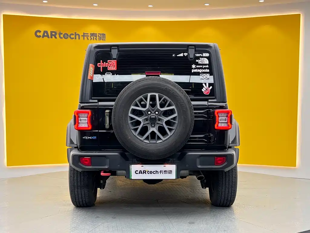 Jeep Wrangler PHEV 2021 — фото 26