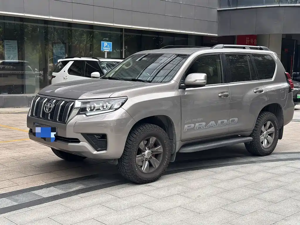 Toyota Prado 2019 — фото 1