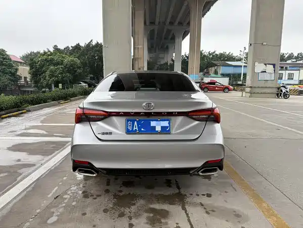 Toyota Avalon 2022