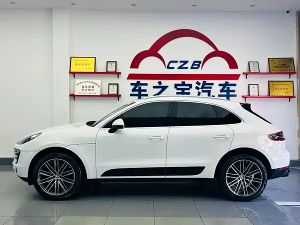 Porsche Macan 2016