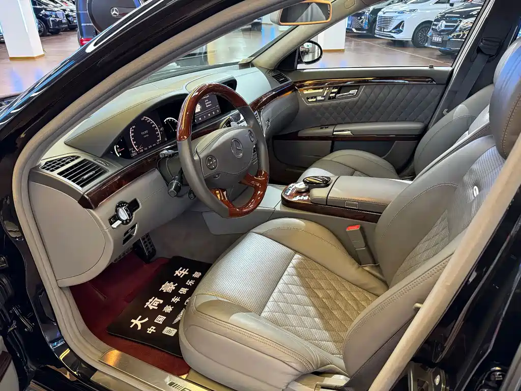 Mercedes-Benz S-Class AMG 2009 — фото 10