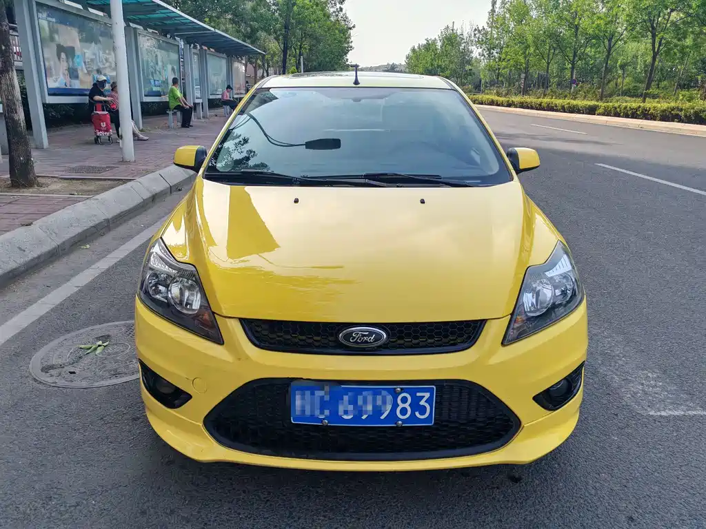 Ford Focus 2015 — фото 3