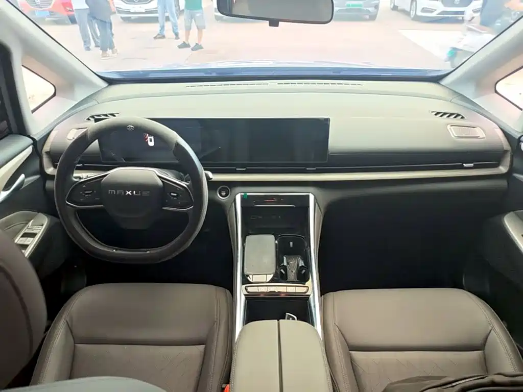 Maxus G50 PHEV 2025 — фото 10