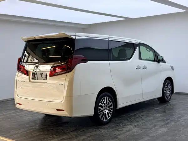 Toyota Alphard 2018