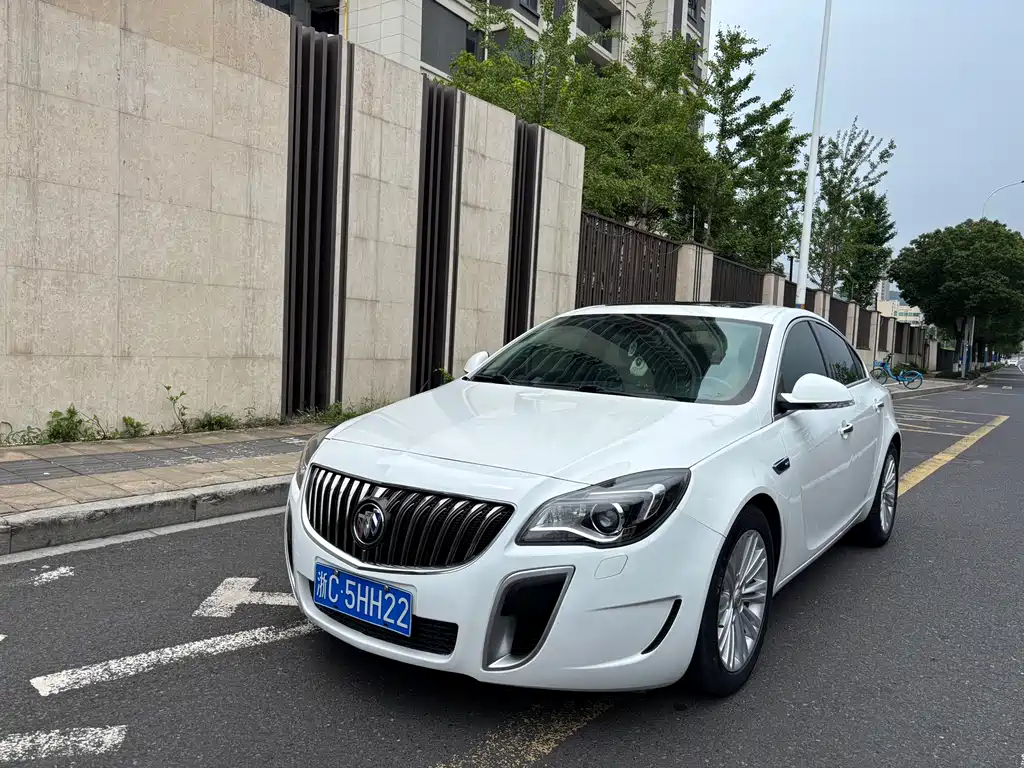 Buick Regal 2014 — фото 1