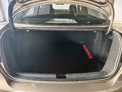 Volkswagen Sagitar 2014