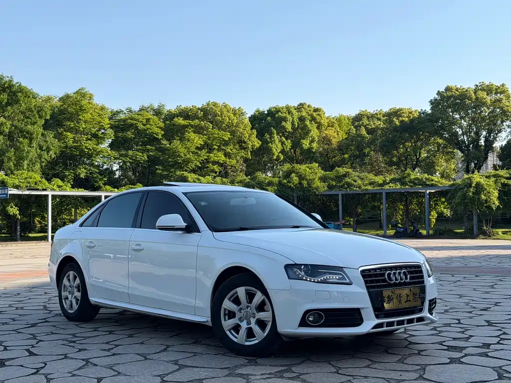 Audi A4L 2012