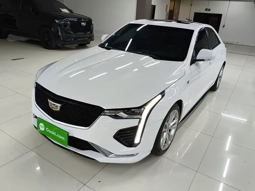 Cadillac CT4 2021