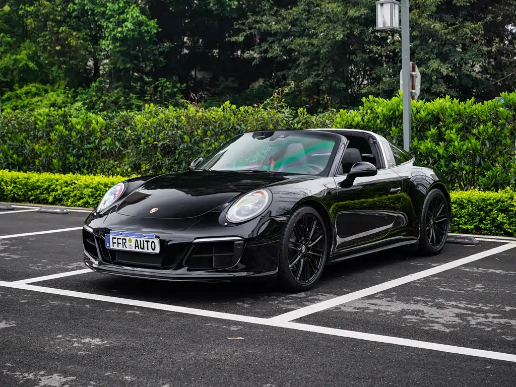 Porsche 911 2019