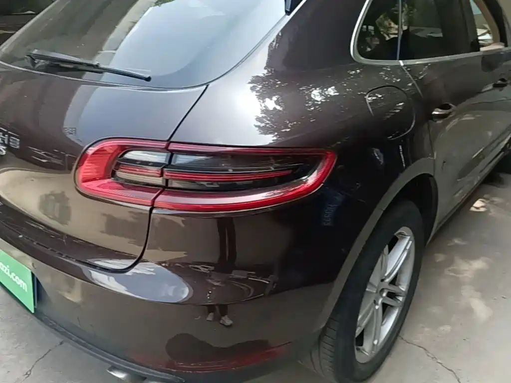 Porsche Macan 2016 — фото 24