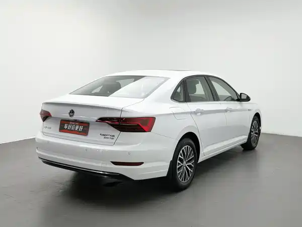 Volkswagen Sagitar 2020